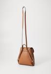 Рюкзак QUINN XS FLAP BACKPACK MICHAEL Michael Kors, коричневый - фото 4