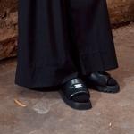 Шлепанцы унисекс черный Kami Anger - фото 8