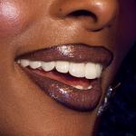 Блеск для губ Magic Drip с блестками HALF MAGIC, Problem Child (soft black with multi-colored reflects) - фото 4