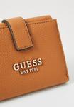 Кошелек LAUREL PETITE TRIFOLD Guess, цвет Cognac - фото 5