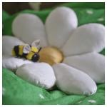 Подушка в форме цветка/белая, 47x8 см Skogsduva IKEA - фото 4