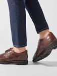 Полуботинки Clarks Batcombe Far 261734397, коричневый - фото 2