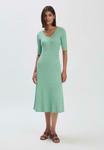 Платье-джемпер MIDI FITTED - Shift dress hessnatur, зеленый - фото