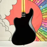 Бас-гитара Squier Classic Vibe VI, гриф из лавра, черный - фото 7