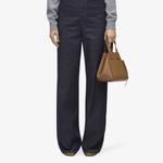 Компактная кожаная сумка через плечо hammock Loewe, цвет oak - фото 2