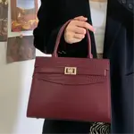 PAYOT Синтетическая кожаная сумка через плечо, Black - фото 9