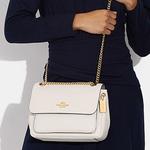 COACH Кожаная сумка через плечо среднего размера - фото 6