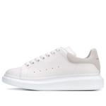 Кроссовки oversized sneaker 'white grey suede' Alexander Mcqueen, белый - фото