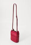 Сумка Furla SFERA MINI BUCKET, Lacca/Azalea Int./Light Pink - фото 3