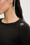 Функциональный лонгслив base layer top Descente, черный - фото 5