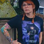 Среда — футболка с тизером и плакатом, черная - фото 2