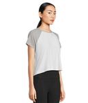 Футболка Beyond Yoga Featherweight Colorblock Tee, Cloud White/Silver Mist - фото 2