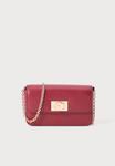 Сумка кросс-боди Furla MINI CROSSBODY, Ciliegia/Bordeaux - фото