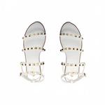 Женские белые сандалии с ремешками и шипами Qupid - фото 2