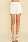 Белые укороченные шорты с люверсами PINCH - фото