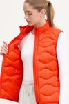 Жилет Helium Down Peak Performance, оранжевый - фото 6