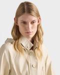 Плащ с капюшоном из наппы и ткани Prada, белый - фото 6
