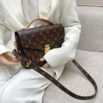 Мастерская по уходу за ремнями сумок класса люкс - фото 5