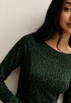 Платье New Look ANIMAL PATTERN LONG SLEEVE SKATER MINI, Green Pattern/Mottled Green - фото 3