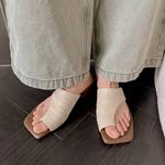 Женские шлепанцы Yeezyy Reezy, Экрю - фото 8