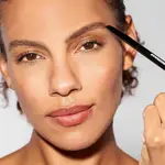 Двусторонняя угловая кисть для бровей Tweezerman - фото 6