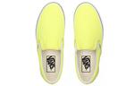 Кроссовки Vans Neon Classic Slip-On 'Lemon Yellow' - фото 3