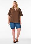 Блуза Zizzi KURZÄRMLIGE MIT V-AUSSCHNITT, Rain Drum/Brown - фото 2