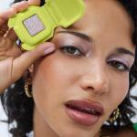 Отдельные тени для век HALF MAGIC, Sparkle Puff (champagne with icy blue sparkle) - фото 3