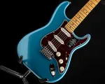 Fender American Professional Classic Stratocaster в цвете Lake Placid Blue - фото 3