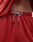 Футбольные шорты красного цвета Umbro - фото 4