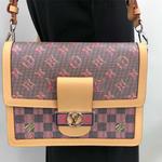 Дофин Дамиер Монограмм Lv Pop Mm Розовый LOUIS VUITTON - фото 8