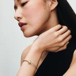 Шарм Clear Sparkling Row Clip Pandora, покрытие - золото - фото 2