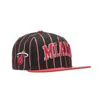 Кепка NBA 950 CITYARCH MIAMI HEAT New Era, цвет Grün/Grün - фото