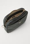 Сумка кросс-боди Guess MERIDIAN II CAMERA BAG, Coal /Dark Grey - фото 4