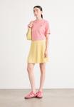 Юбка Lacoste Mini skirt, Sesame/Yellow - фото 2