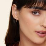 Серьги-Хаги с бриллиантами Versailles (1/4 карата) Brilliant Earth - фото 2