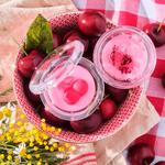 Бальзам для губ с ароматом вишни ESSENCE E.L So Cherry Happy Balsamo Labial - фото 4