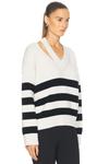 Deconstructed Cashmere Knitted Breton V-Neck Джемпер Rohe, Off White & Black White Stripe - фото 2