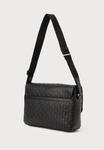 Сумка кросс-боди Calvin Klein EMBLEM EMBOSS FLAP MESSENGER, Black - фото 2