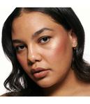 Кремовые румяна MAC Strobe Beam Liquid Blush, Lightning, 4.3 ml - фото 5