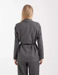 Темно-серый меланжевый блейзер свободного кроя с поясом Vero Moda - фото 4