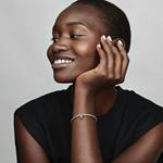 Шарм Letter V Alphabet Pandora, стерлинговое серебро - фото 2