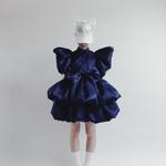 Платье с рюшами и блестящим бантом Caroline Bosmans, синий - фото 4