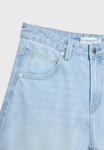 Джинсовые шорты D95 BERMUDA JORTS Stradivarius, цвет Light-Blue Denim - фото 7