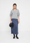 Джемпер VILA VIEMMELIE V NECK PULLOVER, Light Grey Melange/Mottled Light Grey - фото 2