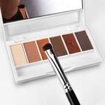 Маленькая кисть для растушевки Eigshow Beauty E832 - фото 5