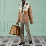 Пальто wool knit coat with shearling collar 'neutrals' Gucci, бежевый - фото 4