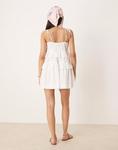 ASOS DESIGN мини-платье с оборками белого цвета - фото 4
