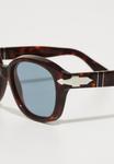 Солнцезащитные очки Persol UNISEX, Havana / Blue/Brown - фото 4