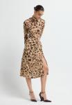 Платье adL Shift dress, Leopard Brown/Brown - фото 7